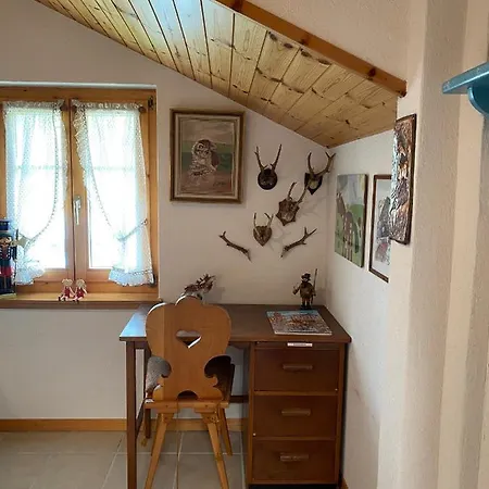 Chalet Stilvolle Grosszuegige 7.5 Zi Maisonette 10 Pers