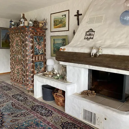 Stilvolle Grosszuegige 7.5 Zi Maisonette 10 Pers 샬레